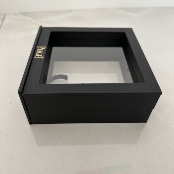 Piaget Floating Display Case, Outer Sleeve, Leather Insert And Logo Shopping Bag - Picture 9 of 16